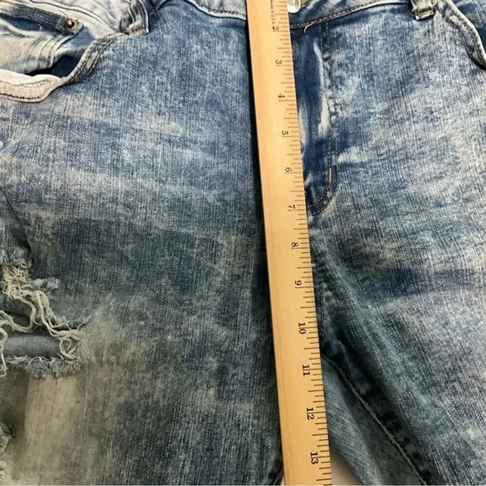 CJ BLACK  Skinny Flex Jeans Distressed  Mens Denim Blue  38 X 30  (Tag 38x32)